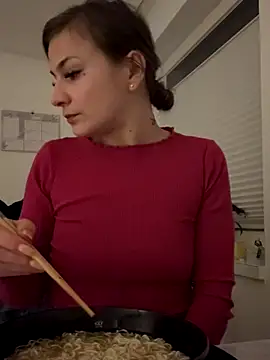 Snapshot of IsabellaEtha chatting on October 26, 2025, 10:21 pm IsabellaEtha online show from October 26, 2025, 10:21 pm