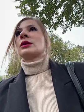 Snapshot of IsabellaEtha chatting on October 16, 2025, 7:16 am IsabellaEtha online show from October 16, 2025, 7:16 am