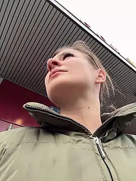 Snapshot of IsabellaEtha chatting on October 31, 2025, 10:45 am IsabellaEtha online show from October 31, 2025, 10:45 am