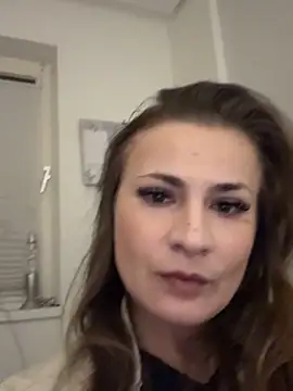 Snapshot of IsabellaEtha chatting on November 25, 2025, 10:54 pm IsabellaEtha online show from November 25, 2025, 10:54 pm