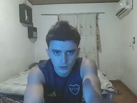 Rodrigo99 9 online show from May 5, 2026, 4:15 am