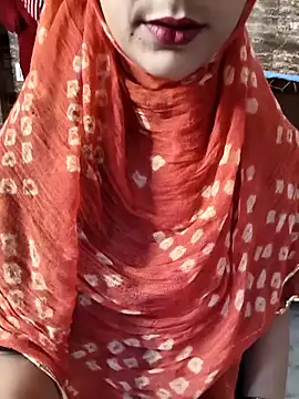 Snapshot of Indian-Aleena chatting on April 24, 2026, 5:20 am Indian-Aleena online show from April 24, 2026, 5:20 am