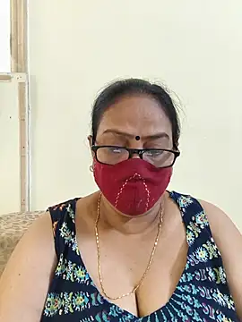 Snapshot of heera-rani chatting on May 26, 2026, 4:54 am heera-rani online show from May 26, 2026, 4:54 am