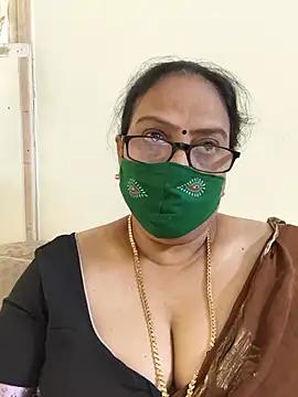 Snapshot of heera-rani chatting on July 23, 2026, 5:38 am heera-rani online show from July 23, 2026, 5:38 am