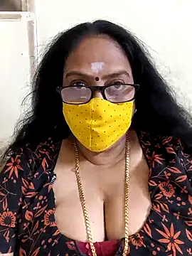 Snapshot of heera-rani chatting on July 26, 2026, 1:40 pm heera-rani online show from July 26, 2026, 1:40 pm