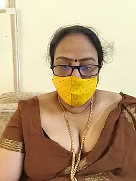 Snapshot of heera-rani chatting on July 5, 2026, 4:19 am heera-rani online show from July 5, 2026, 4:19 am