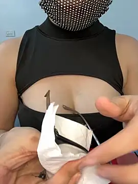 Linh linh01 online show from September 15, 2025, 3:01 pm