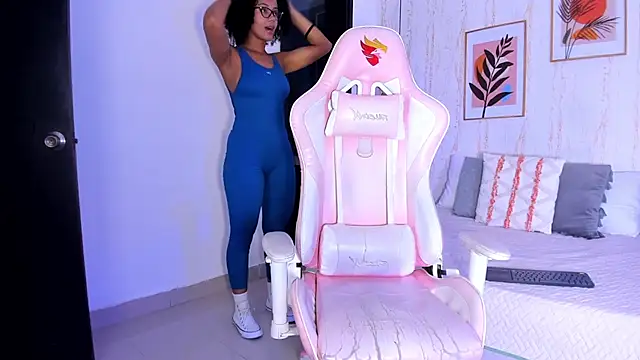 Ayleen Dunkan online show from October 30, 2025, 12:36 pm