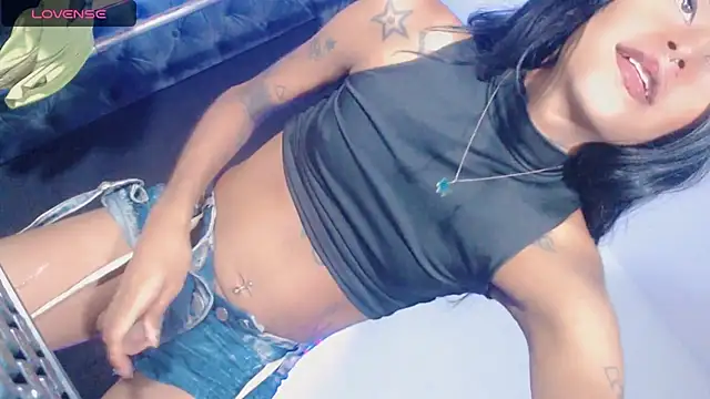 deborahotts online show from December 3, 2025, 1:43 pm