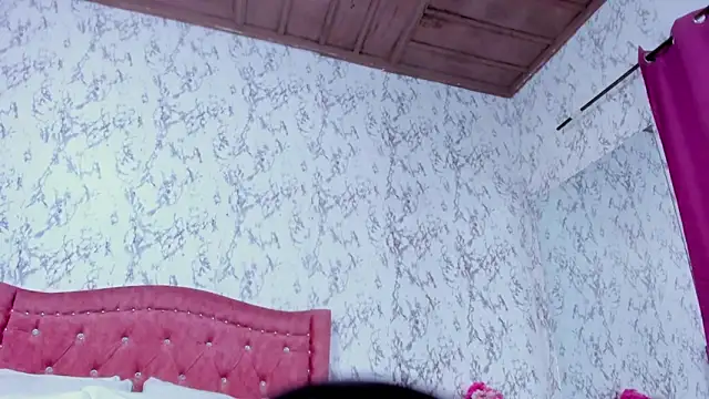 SofiiFoox online show from October 28, 2025, 11:09 am