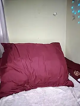 Snapshot of Seductive_Yellow_Titties chatting on March 18, 2026, 10:18 am Seductive Yellow Titties online show from March 18, 2026, 10:18 am