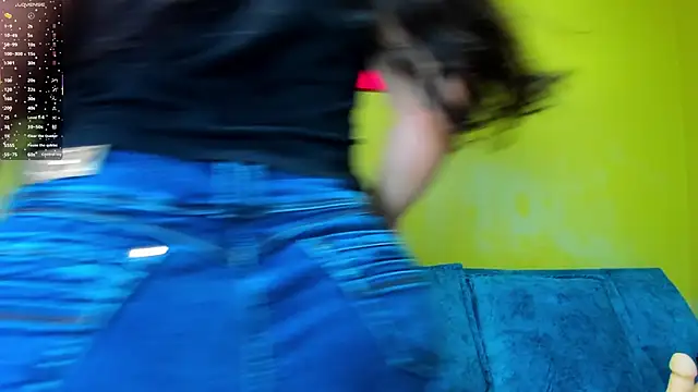 Snapshot of loreen_grey chatting on November 17, 2025, 8:13 pm loreen grey online show from November 17, 2025, 8:13 pm