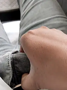 hunk28 6 online show from October 10, 2025, 6:47 am