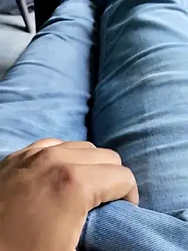 hunk28 6 online show from October 9, 2025, 10:38 am