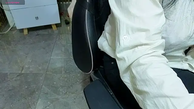 BLUE TAY1 online show from March 15, 2026, 1:07 pm