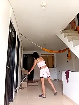 Snapshot of nina_sky chatting on December 5, 2025, 3:21 pm nina sky online show from December 5, 2025, 3:21 pm