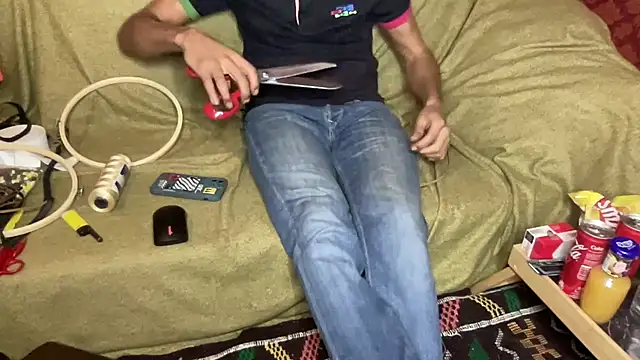 Snapshot of JUSTFORRICH chatting on December 1, 2025, 12:22 am JUSTFORRICH online show from December 1, 2025, 12:22 am