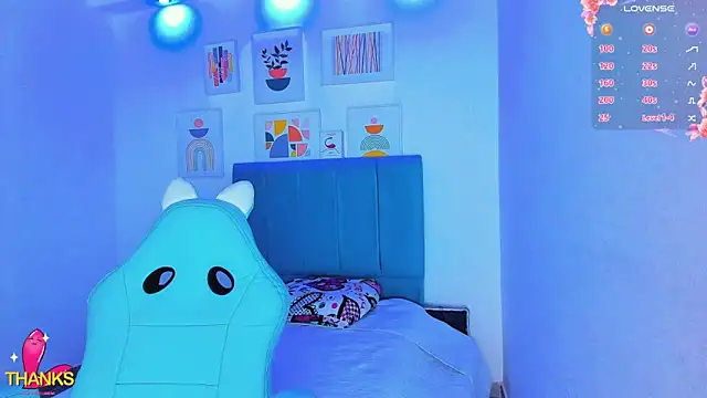 milk candy18 online show from December 17, 2025, 10:42 am