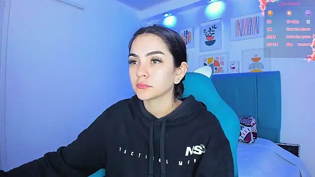 milk candy18 online show from December 23, 2025, 10:58 am