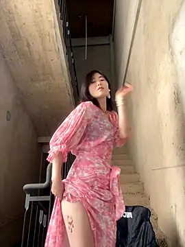 Snapshot of xtt1689999 chatting on October 16, 2025, 4:21 am xtt1689999 online show from October 16, 2025, 4:21 am