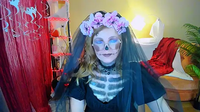 Snapshot of YourUniverser chatting on October 31, 2025, 6:21 am YourUniverser online show from October 31, 2025, 6:21 am