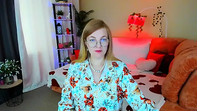 YourUniverser online show from June 14, 2026, 4:35 am