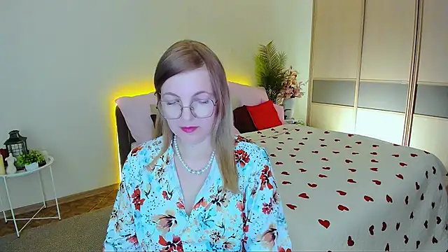 YourUniverser online show from May 18, 2026, 9:47 am