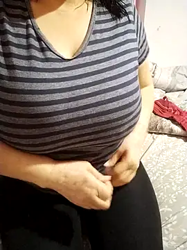 Snapshot of zerdaliii chatting on March 21, 2026, 5:06 pm zerdaliii online show from March 21, 2026, 5:06 pm