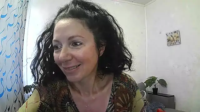 Snapshot of ValleriWind chatting on July 4, 2026, 1:56 am ValleriWind online show from July 4, 2026, 1:56 am