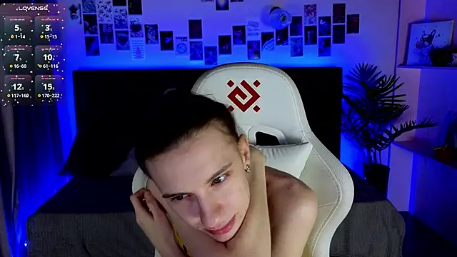 Snapshot of kaleriyaa_ chatting on November 14, 2025, 1:31 am kaleriyaa online show from November 14, 2025, 1:31 am