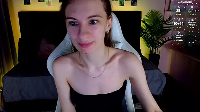 Snapshot of kaleriyaa_ chatting on November 23, 2025, 1:26 am kaleriyaa online show from November 23, 2025, 1:26 am