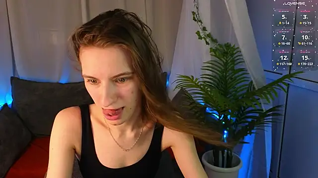 Snapshot of kaleriyaa_ chatting on November 17, 2025, 8:29 am kaleriyaa online show from November 17, 2025, 8:29 am