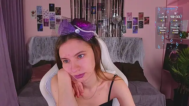 Snapshot of kaleriyaa_ chatting on October 20, 2025, 1:29 am kaleriyaa online show from October 20, 2025, 1:29 am