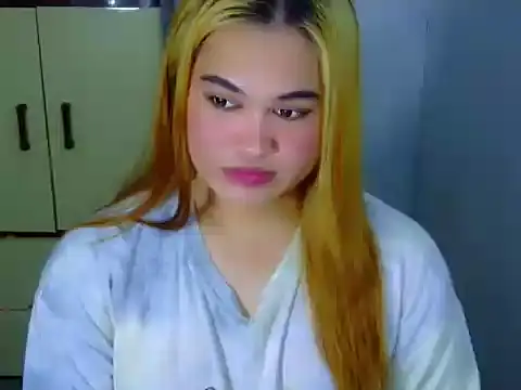 Snapshot of Annierose_ts chatting on February 23, 2026, 5:02 pm Annierose ts online show from February 23, 2026, 5:02 pm