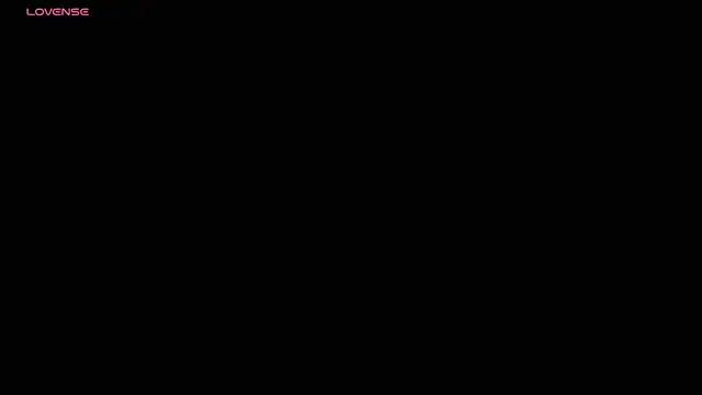 Snapshot of Alise_Eve_ chatting on October 3, 2025, 8:32 pm Alise Eve online show from October 3, 2025, 8:32 pm