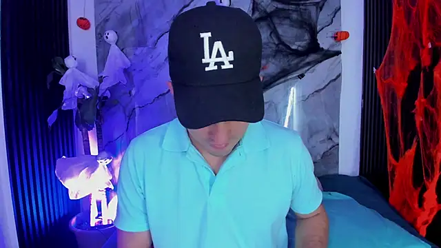 William Steel  online show from October 28, 2025, 3:40 am