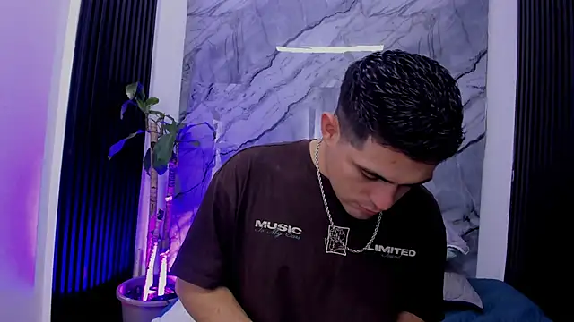 William Steel  online show from November 6, 2025, 3:43 am