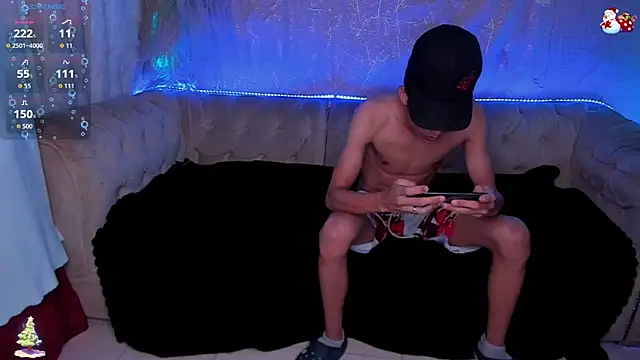 Snapshot of teamlover00 chatting on December 20, 2025, 5:43 am teamlover00 online show from December 20, 2025, 5:43 am