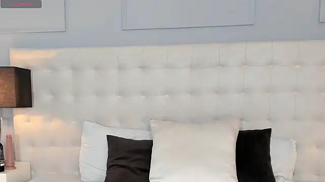 KellyRooss online show from November 5, 2025, 12:41 pm