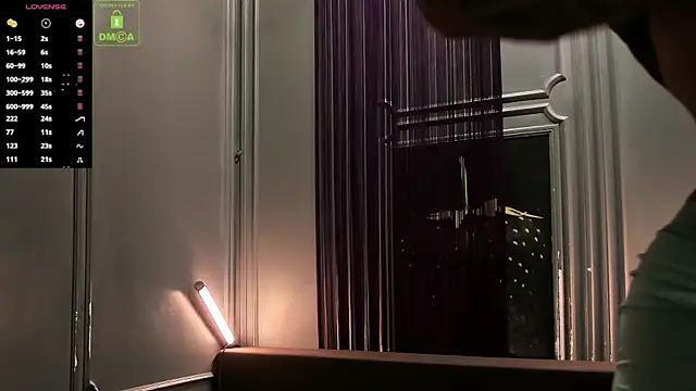 Snapshot of OliverSport chatting on October 30, 2025, 10:57 am OliverSport online show from October 30, 2025, 10:57 am