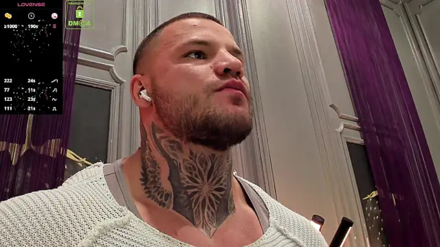 Snapshot of OliverSport chatting on November 12, 2025, 3:38 pm OliverSport online show from November 12, 2025, 3:38 pm