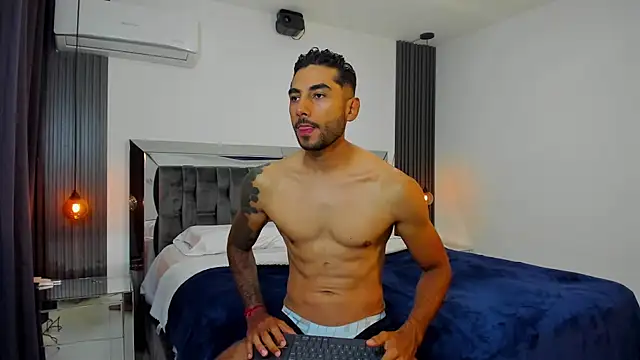 MARC THOMPSON  online show from October 21, 2025, 3:22 pm