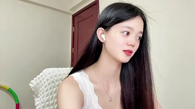 Snapshot of Nicole-13 chatting on July 5, 2026, 10:11 am Nicole-13 online show from July 5, 2026, 10:11 am