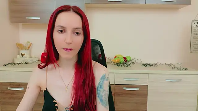 Julia Jae online show from May 15, 2026, 5:49 am