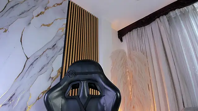 JulienSaint online show from February 10, 2026, 6:18 pm