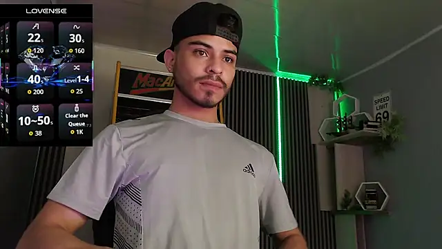 Bastian MCcormick online show from December 18, 2025, 1:15 pm