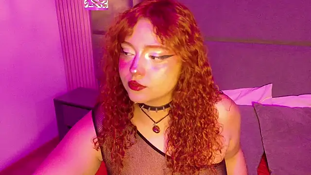 Snapshot of SamanthaaReed chatting on November 12, 2025, 4:27 am SamanthaaReed online show from November 12, 2025, 4:27 am