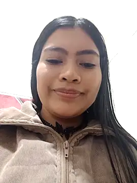 Snapshot of LunaaRosse chatting on November 7, 2025, 12:04 am LunaaRosse online show from November 7, 2025, 12:04 am