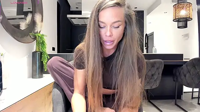 Kalyssy online show from November 23, 2025, 8:19 pm