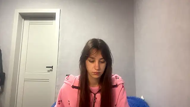 CatherineAston online show from October 3, 2025, 7:04 pm
